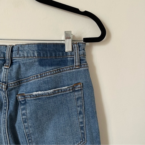 Abercrombie & Fitch Ultra High Rise 90's Slim Straight Jeans, Size 30/10 - Picture 7 of 9